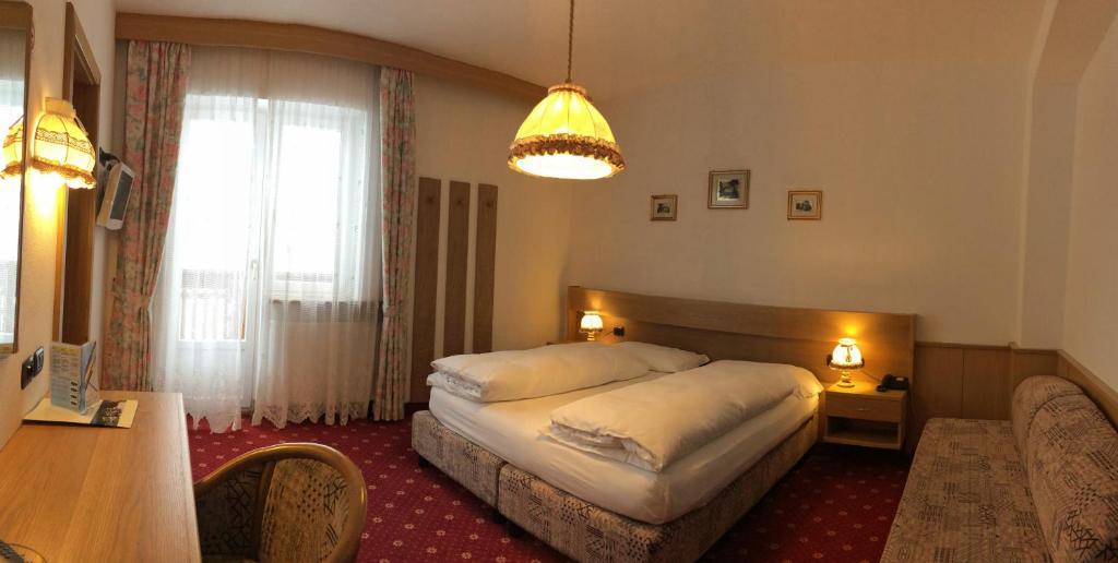 Hotel Roy Malga Ciapela Bilik gambar