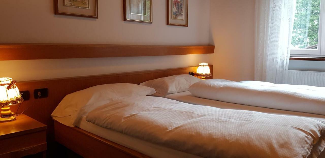 Hotel Roy Malga Ciapela Luaran gambar